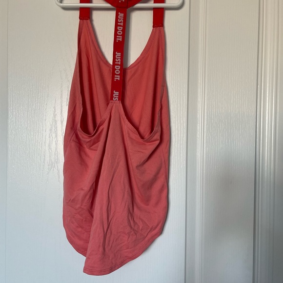 Nike Y back coral Tank - Picture 2 of 3